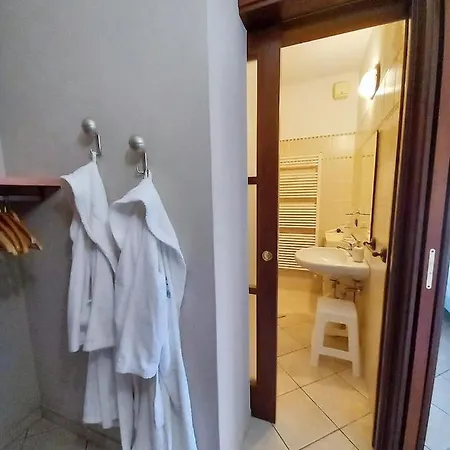 בית נופש And Guzzi View - מנדלו דל לאריו