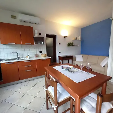 בית נופש And Guzzi View - *