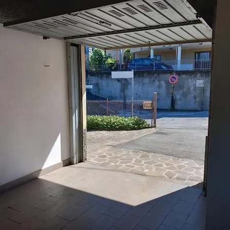 And Guzzi View - בית נופש מנדלו דל לאריו