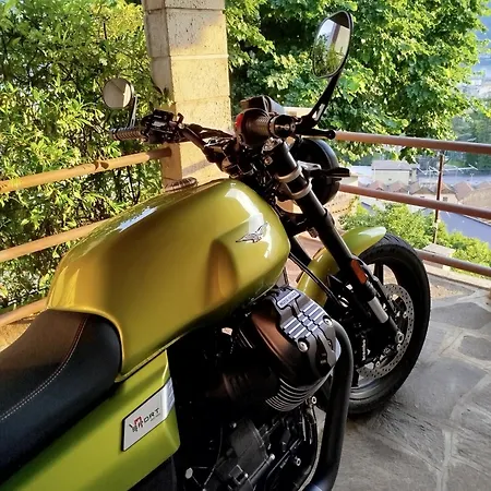 And Guzzi View - בית נופש מנדלו דל לאריו